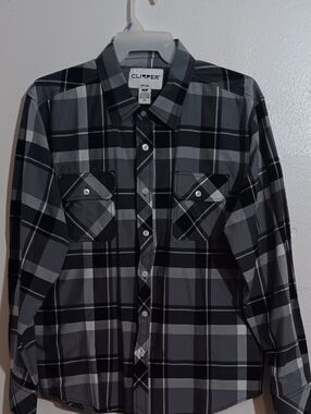 Men's Black & Gray Plaid Button-Up Shirt